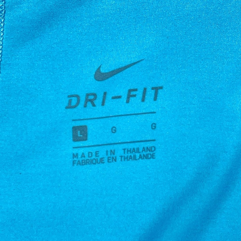 Nike Dry Fit Razor Top - Picture 4 of 5